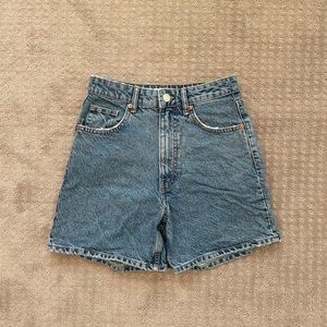 Zara Shorts- Size 4
